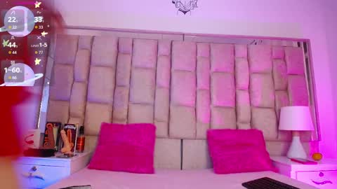 bella online show from April 22, 3:14 am