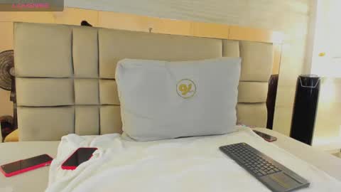  BELLA  online show from April 25, 4:04 am