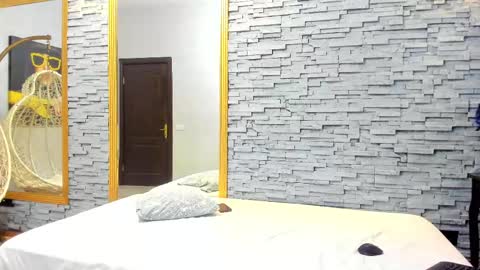 bella_posh online show from February 21, 7:22 am