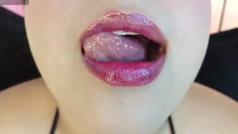 bella online show from July 31, 6:47 am