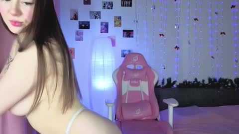 Bella Torress online show from December 23, 5:33 am