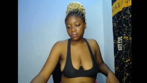 bella online show from April 26, 6:38 pm