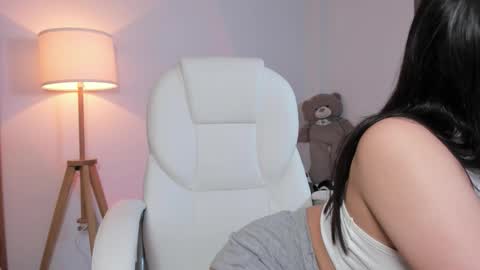 Bella Mia online show from February 10, 4:37 am