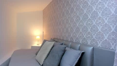 Bella Nix big tits online show from December 17, 3:33 am