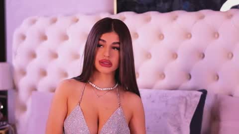 Bella online show from March 20, 7:52 pm