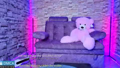   online show from June 29, 8:08 pm