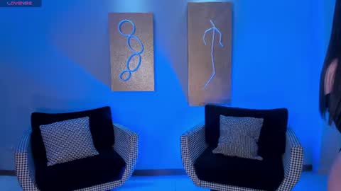 B E L L A  online show from June 13, 12:24 pm