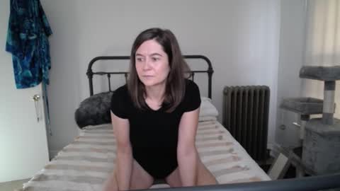 BellaStrange69 online show from November 21, 6:43 pm