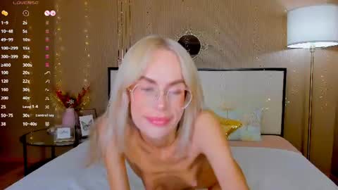 Bella online show from June 11, 1:38 am