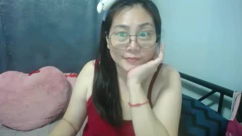 Bella online show from April 30, 9:08 pm