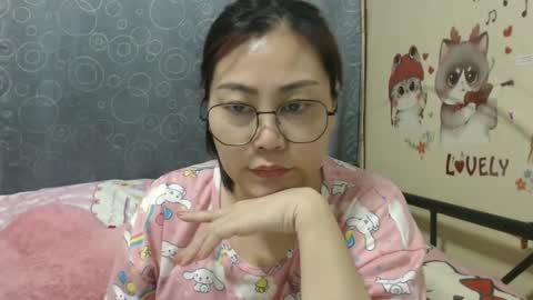 Snapshot of bellbabe chatting on February 7, 3:34 am Bella online show from February 7, 3:34 am