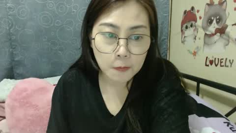 Snapshot of bellbabe chatting on March 1, 12:45 pm Bella online show from March 1, 12:45 pm