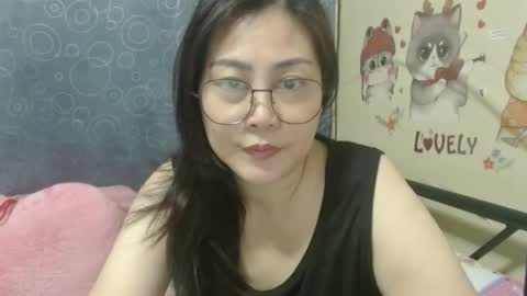 Snapshot of bellbabe chatting on January 24, 9:58 pm Bella online show from January 24, 9:58 pm