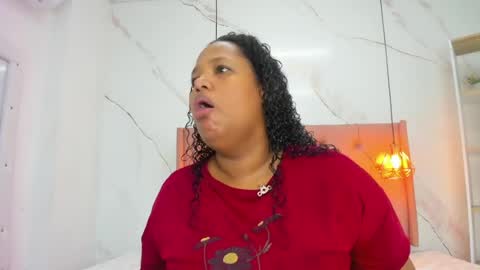 belle online show from April 21, 12:01 pm