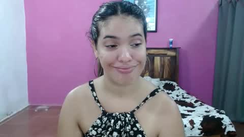 Snapshot of belle_katty000 chatting on September 24, 6:40 pm SOFIA online show from September 24, 6:40 pm