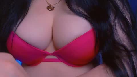 Snapshot of bellelovexx chatting on January 29, 6:43 am Hello I am kind friendly and cute girl online show from January 29, 6:43 am