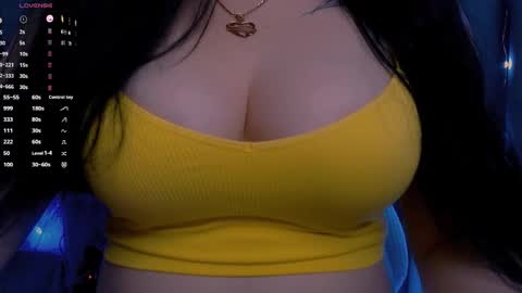 Snapshot of bellelovexx chatting on September 26, 2:31 am Hello I am kind friendly and cute girl online show from September 26, 2:31 am