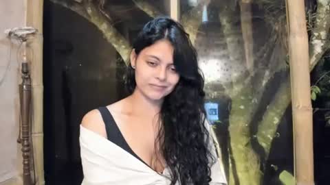 bellezacosmica online show from December 15, 3:56 am