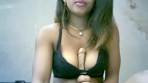 bellibellah online show from April 14, 11:43 am