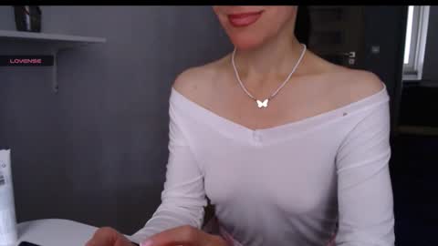 berry2024 online show from October 6, 6:08 am