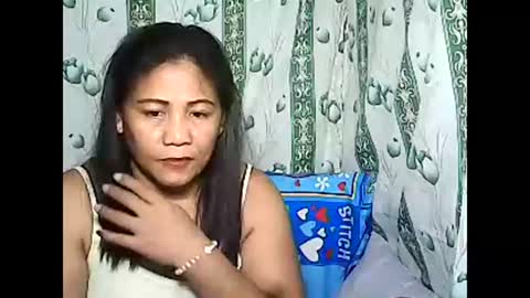 Snapshot of betty_83 chatting on January 27, 12:26 pm betty_83 online show from January 27, 12:26 pm