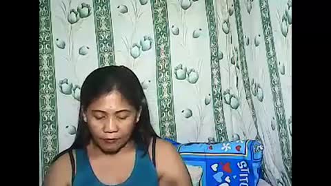 Snapshot of betty_83 chatting on January 25, 1:25 pm betty_83 online show from January 25, 1:25 pm