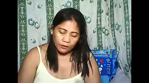 Snapshot of betty_83 chatting on January 26, 12:11 pm betty_83 online show from January 26, 12:11 pm