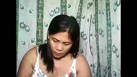 Snapshot of betty_83 chatting on February 12, 11:40 am betty_83 online show from February 12, 11:40 am
