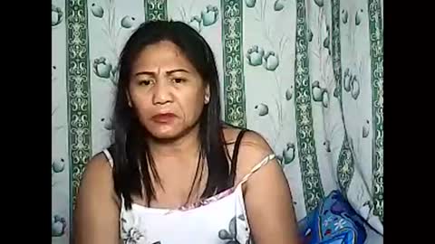 Snapshot of betty_83 chatting on January 29, 11:20 am betty_83 online show from January 29, 11:20 am