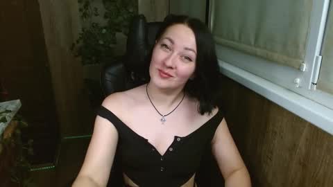 Snapshot of betty_luss chatting on September 19, 7:35 pm Sia online show from September 19, 7:35 pm