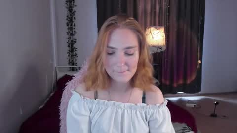 Snapshot of betty_witchy chatting on September 10, 2:22 am Dory make me happier online show from September 10, 2:22 am