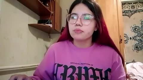 Mia online show from April 23, 10:55 am