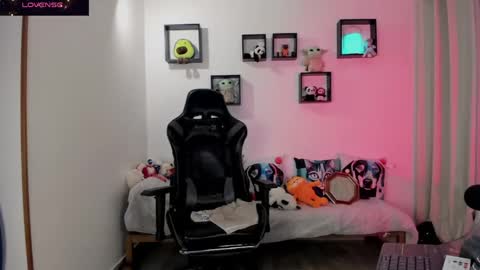 Biancastrong.. IGThebiancastrong online show from April 26, 1:47 am