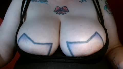 Snapshot of bianka_star_ chatting on January 10, 12:27 am bianca online show from January 10, 12:27 am