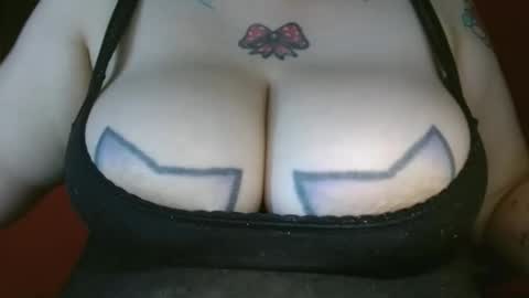 Snapshot of bianka_star_ chatting on February 10, 12:18 pm bianca online show from February 10, 12:18 pm