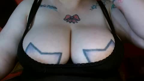 Snapshot of bianka_star_ chatting on January 7, 2:08 pm bianca online show from January 7, 2:08 pm