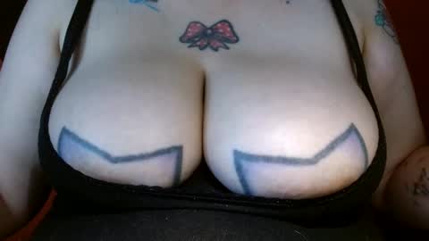 Snapshot of bianka_star_ chatting on January 9, 2:07 pm bianca online show from January 9, 2:07 pm