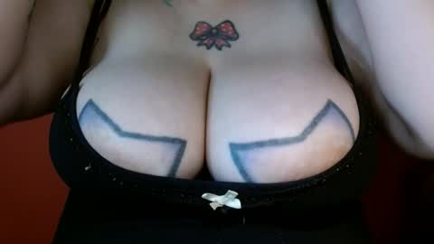 Snapshot of bianka_star_ chatting on March 5, 12:33 pm bianca online show from March 5, 12:33 pm