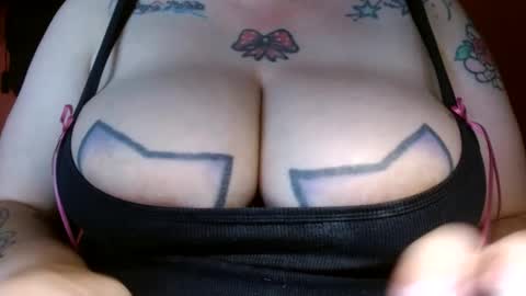 Snapshot of bianka_star_ chatting on February 12, 10:15 pm bianca online show from February 12, 10:15 pm