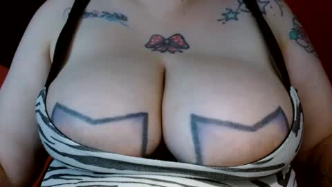 Snapshot of bianka_star_ chatting on October 3, 2:22 pm bianca online show from October 3, 2:22 pm