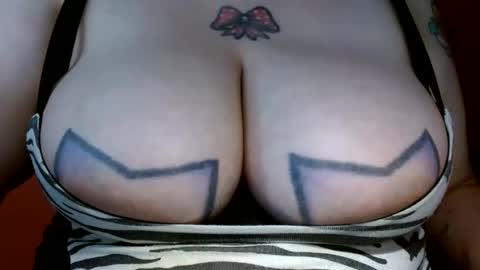 Snapshot of bianka_star_ chatting on September 12, 11:01 pm bianca online show from September 12, 11:01 pm