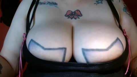 Snapshot of bianka_star_ chatting on February 11, 12:36 pm bianca online show from February 11, 12:36 pm