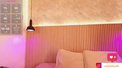 Tell me Sophia  online show from January 12, 8:03 pm