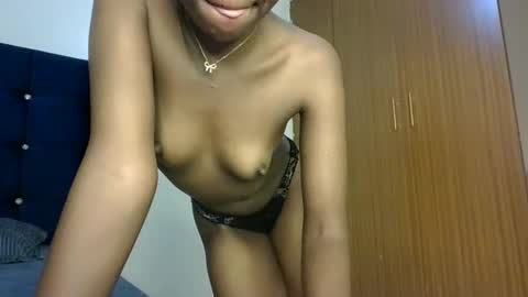 bigbaby004 online show from April 9, 6:19 am