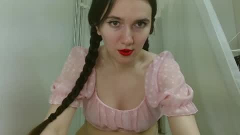Isabella online show from April 24, 3:48 pm