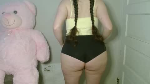 Isabella online show from January 11, 9:09 pm