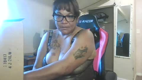 the Mini mami online show from July 13, 2:29 pm