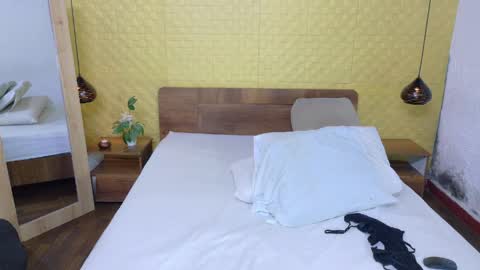 bigroundbooty_ online show from April 27, 8:28 pm