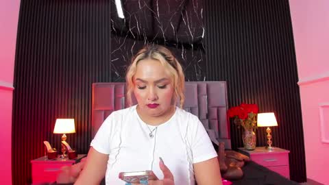 Zayra online show from April 26, 3:43 pm