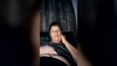 bigtitslala online show from July 9, 11:06 pm